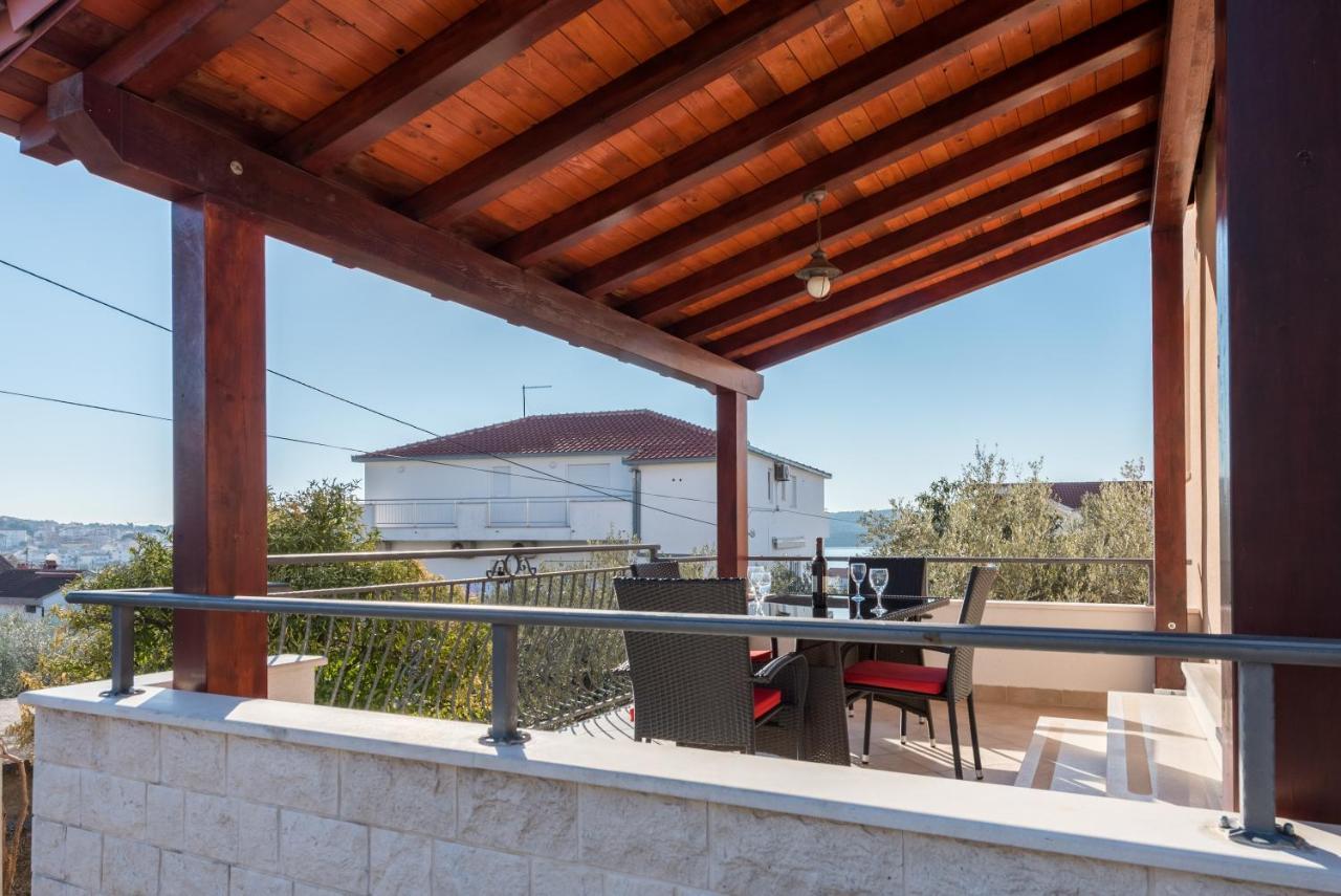Apartmani Petra Trogir Exterior photo